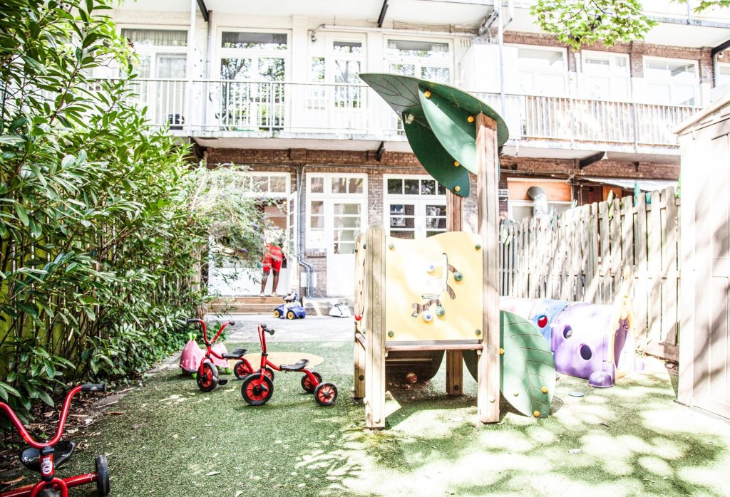Greenkidzz kinderopvang Amsterdam aan het spelen buiten